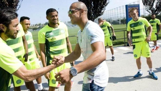 再根据样本 再根据样本